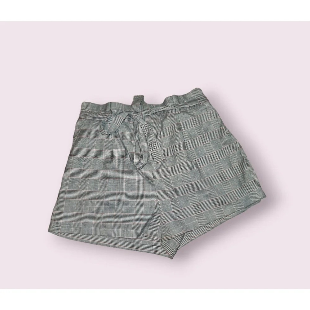 Forever 21 Skort Women's Size 3X Plaid Gray Red
